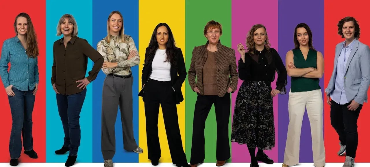 Collage van de 8 vrouwen in positie binnen Conclusion