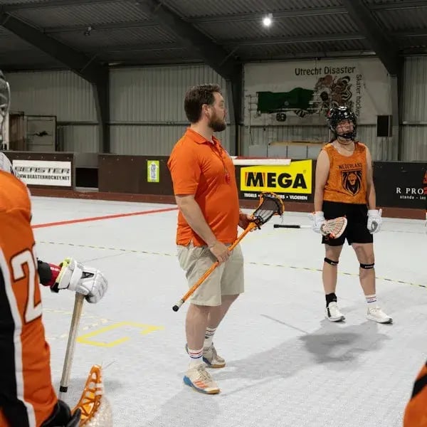 Maarten Versteeg with 3 players